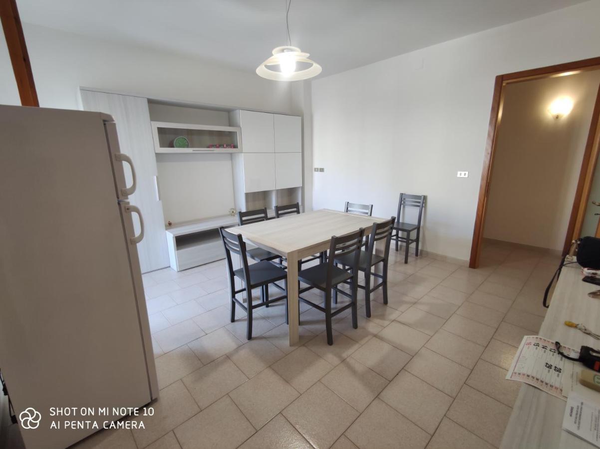Casa Di Gigi- Comodo Appartamento In Galatina Eksteriør billede