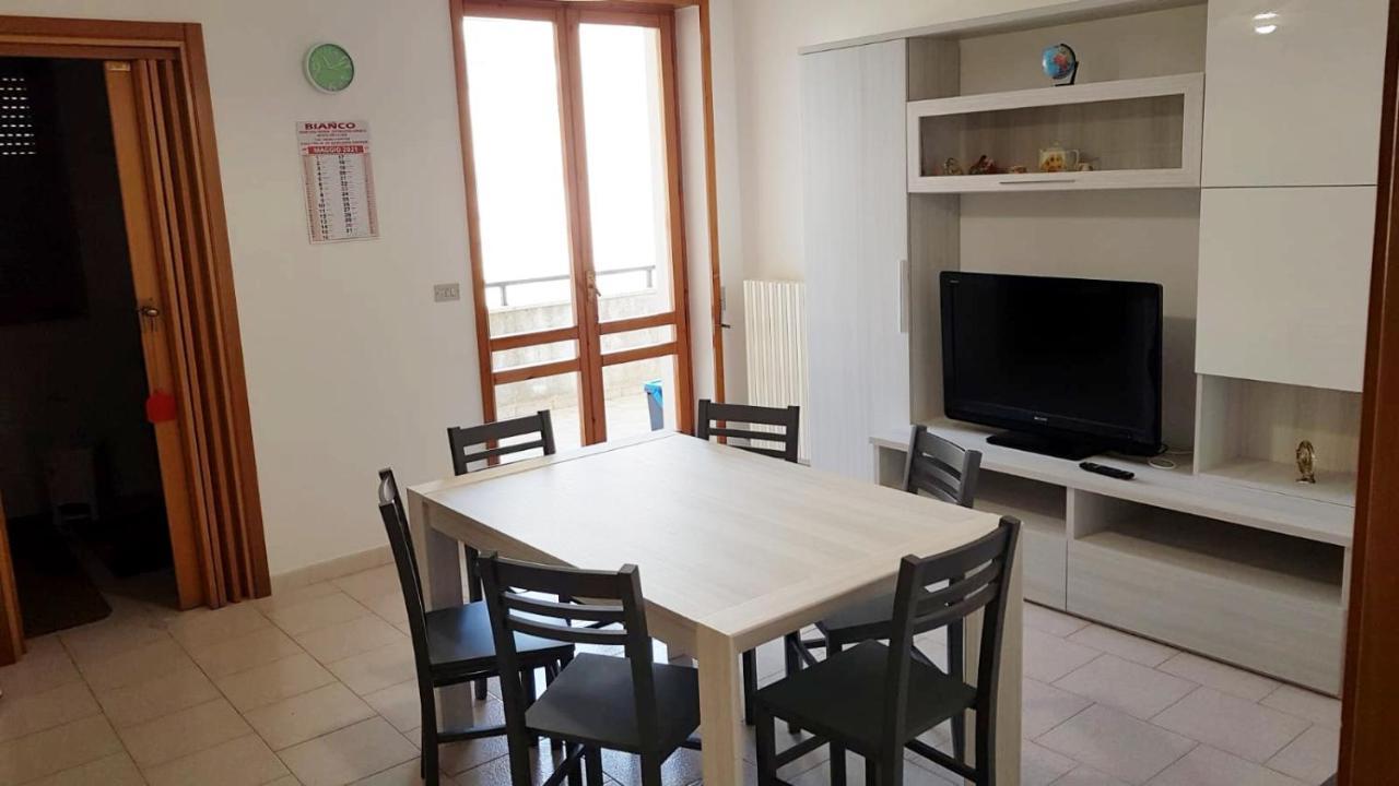 Casa Di Gigi- Comodo Appartamento In Galatina Eksteriør billede